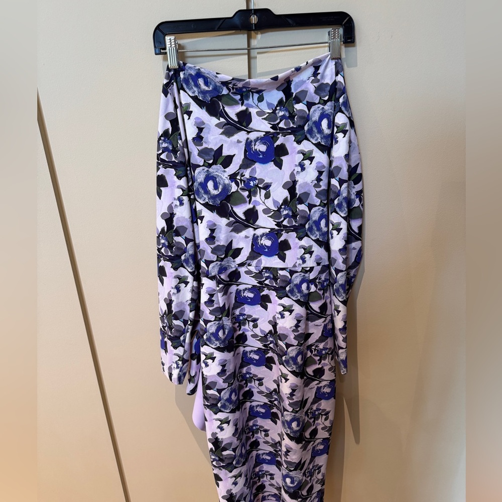 Chiara Boni Blue and White Floral Skirt
